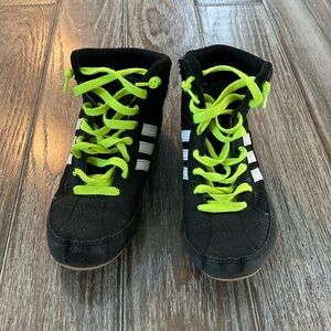 Adidas kids wrestling shoes. GUC